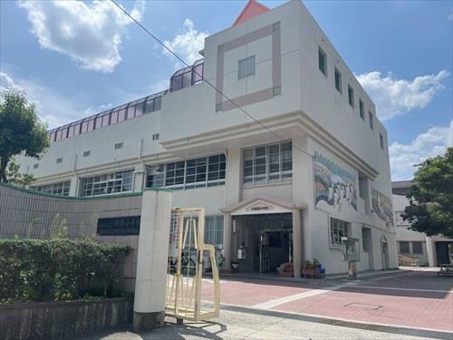 小田部小学校まで840ｍ