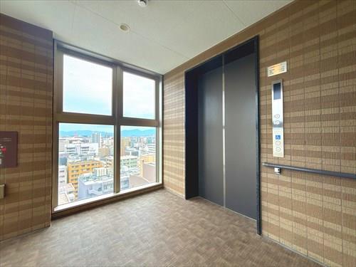 エレベーターホール