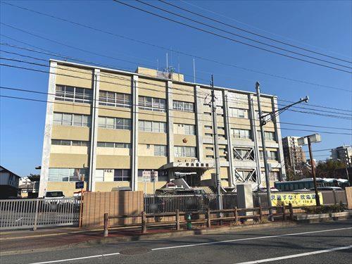 早良警察署（340ｍ）