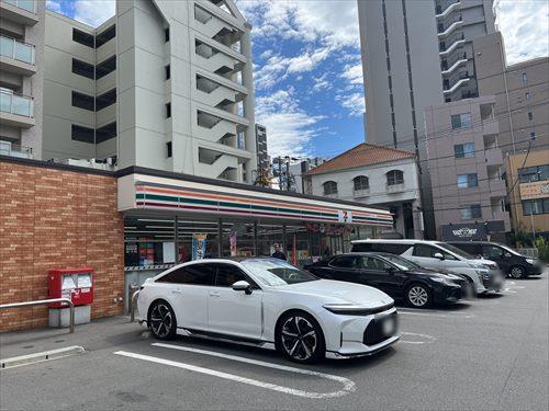 セブンイレブン平尾山荘通店まで280ｍ