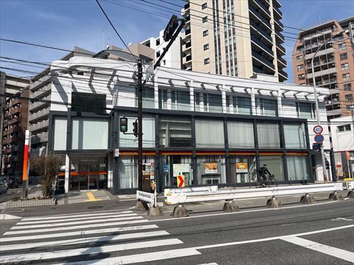 西日本シティ銀行平尾支店まで290ｍ