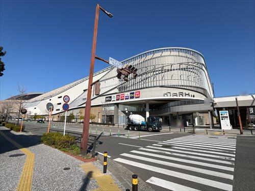 MARK IS 福岡ももち迄80ｍ