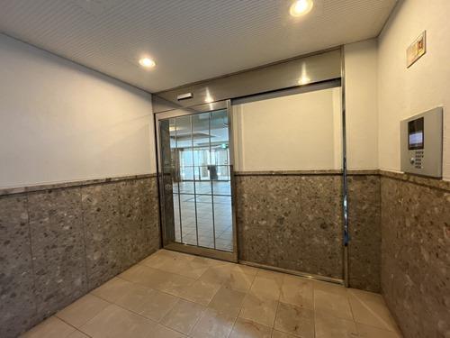 駐車場側のオートロック