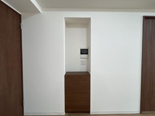 ＬＤＫの収納・ＴＶモニター付インターホン