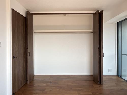 洋室約10帖の収納