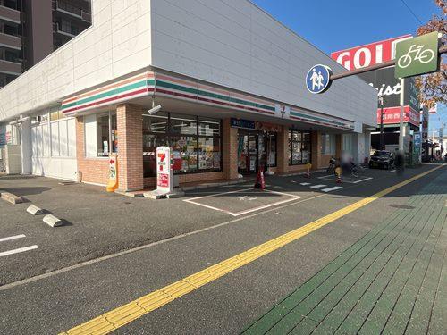 セブンイレブン福岡石丸店まで310m セブンイレブン福岡石丸店まで310m