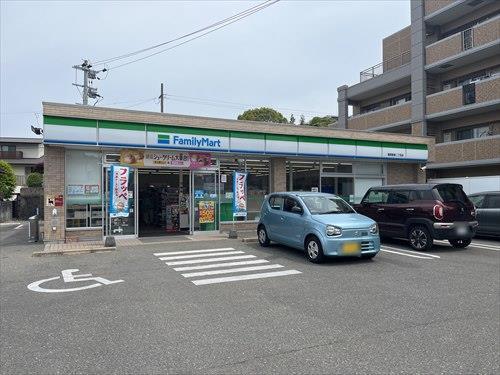 ファミリーマート飯倉2丁目店まで160ｍ