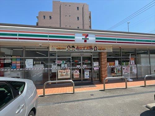 セブンイレブン七隈店まで390ｍ