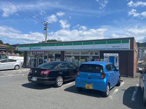 ファミリーマート柏原四丁目店（990m）