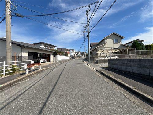 北側前面道路