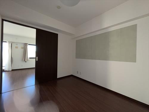 洋室（中央）２