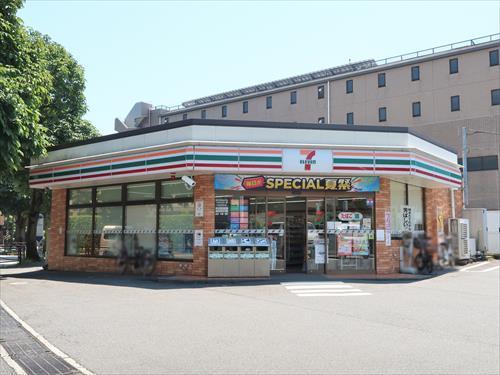 セブンイレブン川崎野川台店まで380m