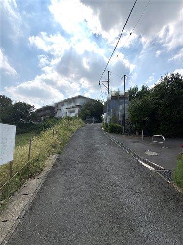 前面道路(2025年9月撮影) 