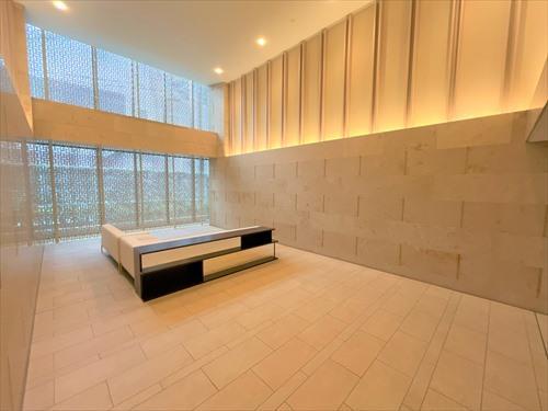 エントランスホール