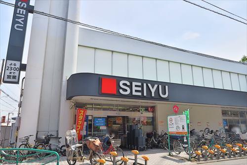 西友下井草店まで630m