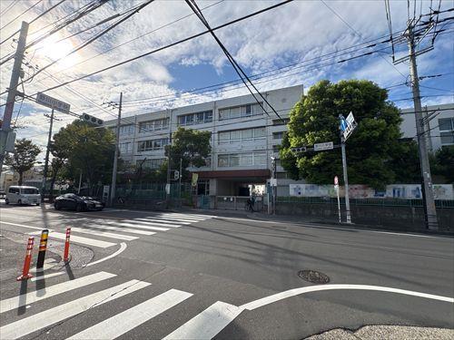 野川小学校（約1130ｍ）