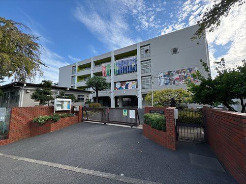 野川中学校（約1750ｍ）