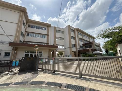 川崎市立南野川小学校（徒歩12分）