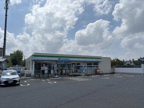 ファミリーマート野川南台団地前店