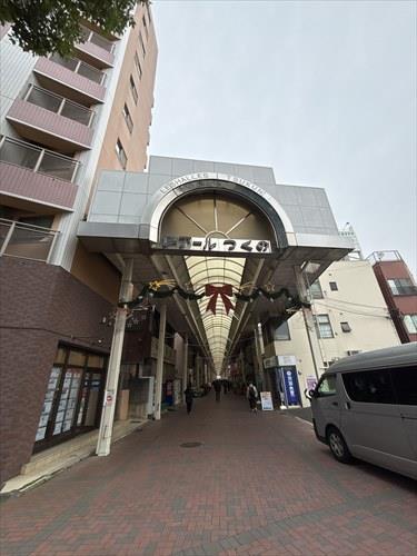 商店街：レアールつくの（徒歩1分）