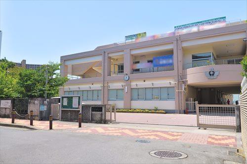川崎市立高津中学校まで610m 川崎市立高津中学校まで610m