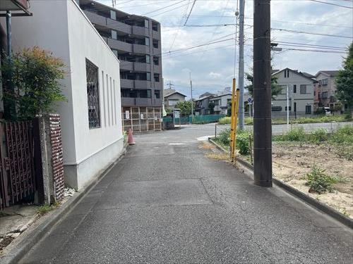 南側前面道路
