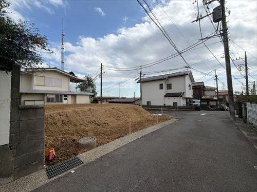 前面道路（西側）