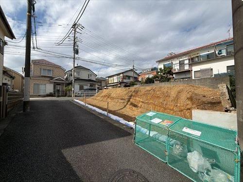 前面道路（南側）