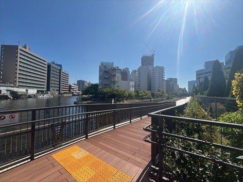 新芝浦運河沿緑地まで390ｍ