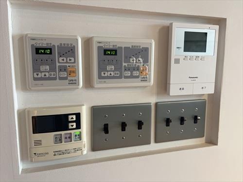 床暖房、エアコンスイッチ