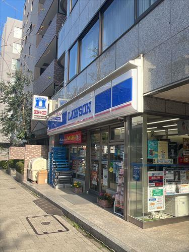 ローソン赤坂九丁目店まで40m