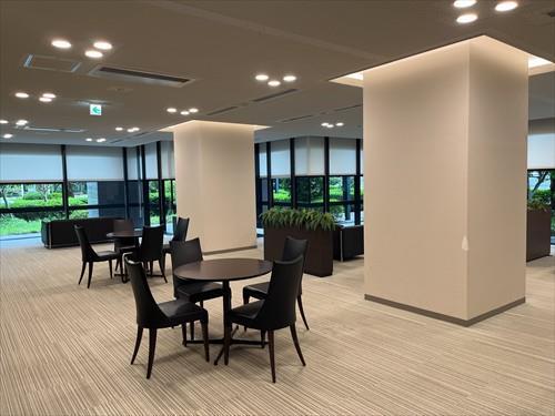 ラウンジ