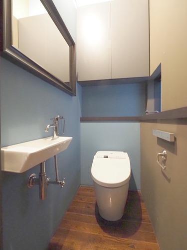 2階_温水洗浄便座トイレA