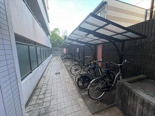駐輪場 駐輪場