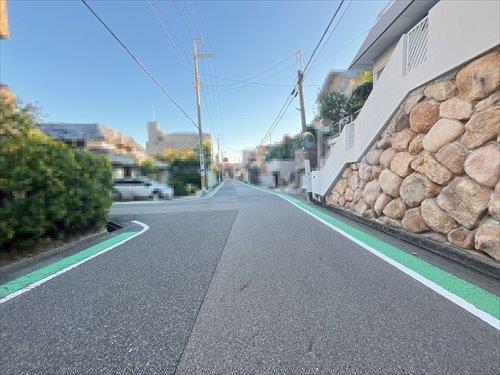 前面道路<南向き>