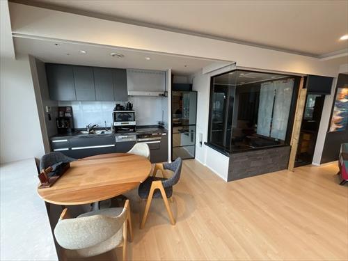 リビング、キッチン