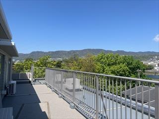 ルーフバルコニー