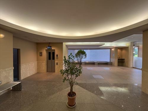 エントランスホール