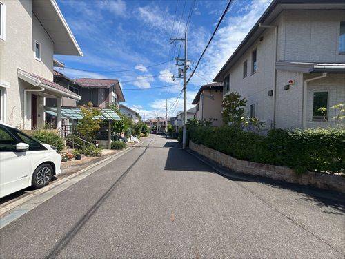 前面道路（北側）