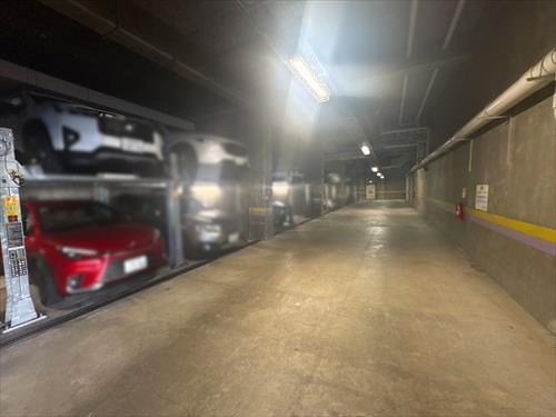屋内駐車場