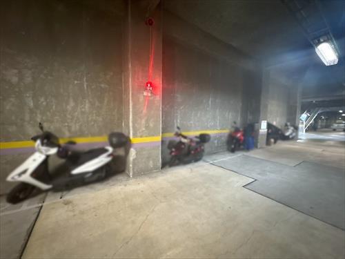 屋内バイク置き場