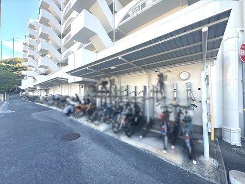 屋外駐輪場