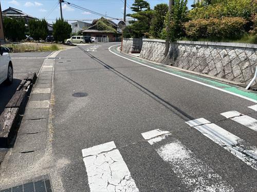 北側道路（2025年8月撮影）