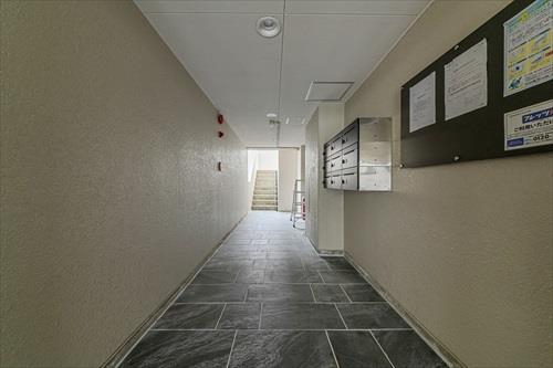 玄関ホール 2