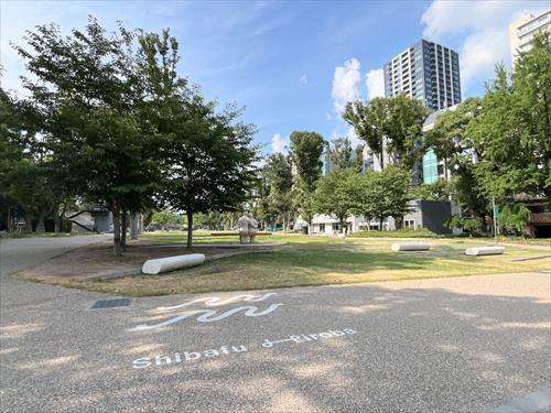 レイヤード久屋大通りパークまで600ｍ