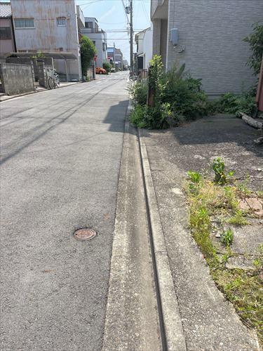 北側前面道路(西側から撮影)-2