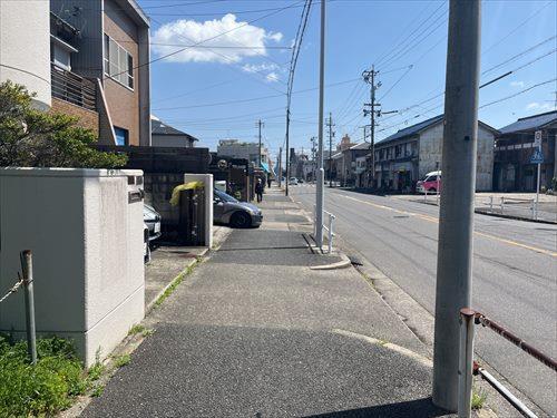南東側前面道路１