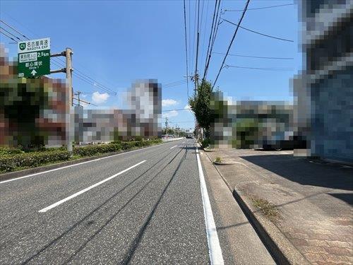 北側道路（2025年7月撮影）