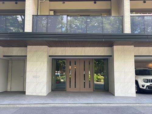 マンション出入口1