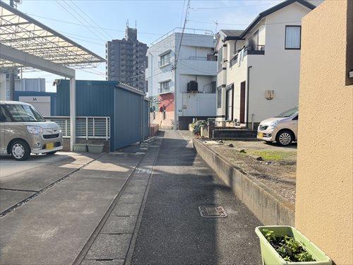 南東側前面道路(2026年1月撮影)-1